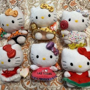 Hello Kitty mini plush all new, never played with.  Lot of 6